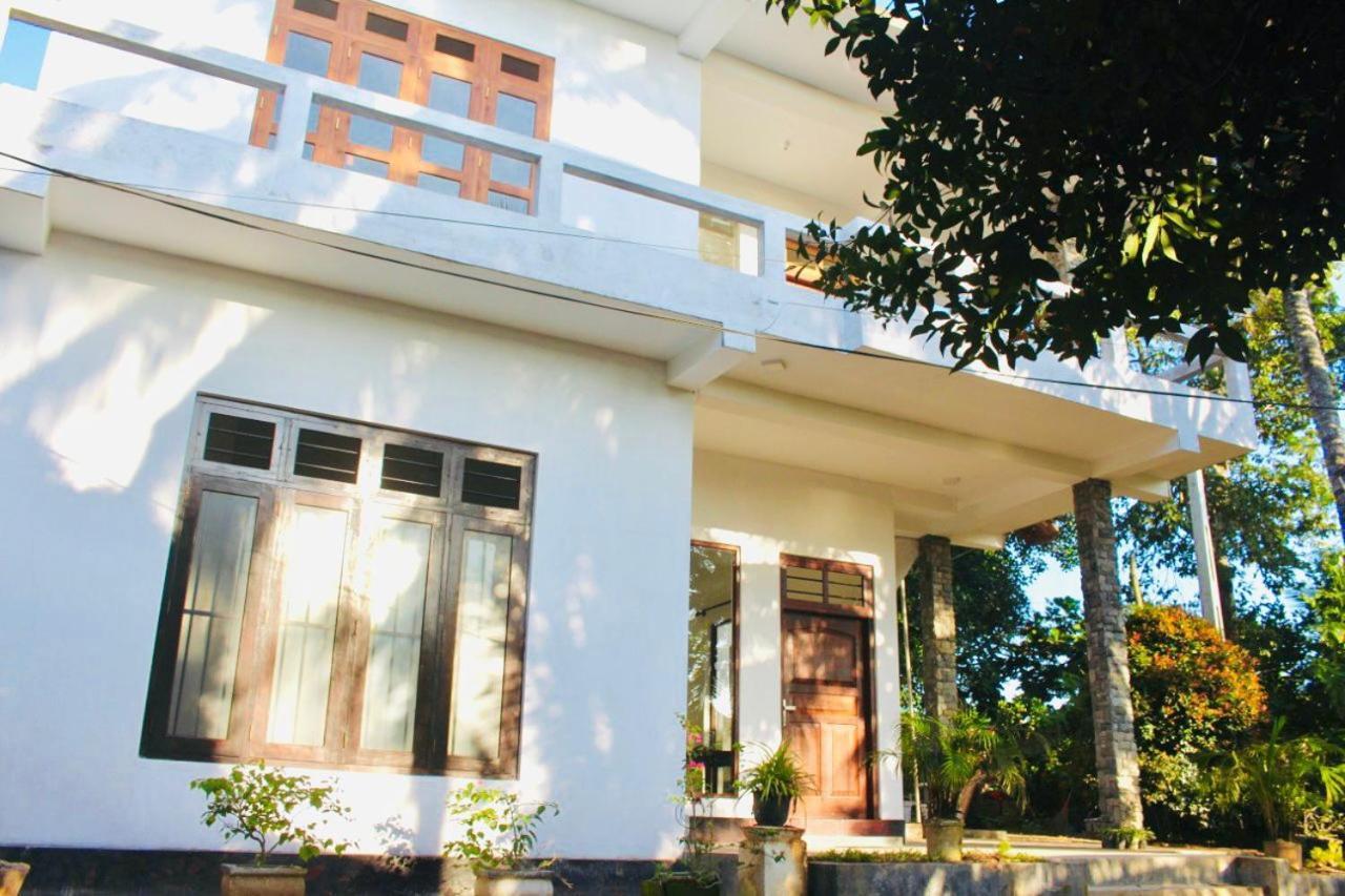 ווליגאמה Plantation Inn מראה חיצוני תמונה
