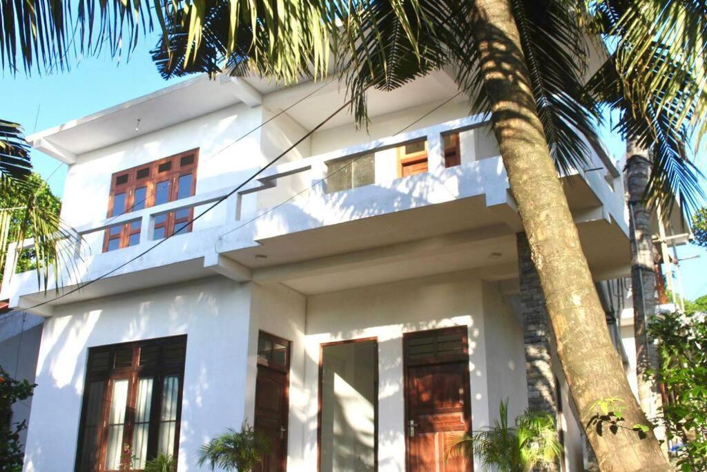 ווליגאמה Plantation Inn מראה חיצוני תמונה