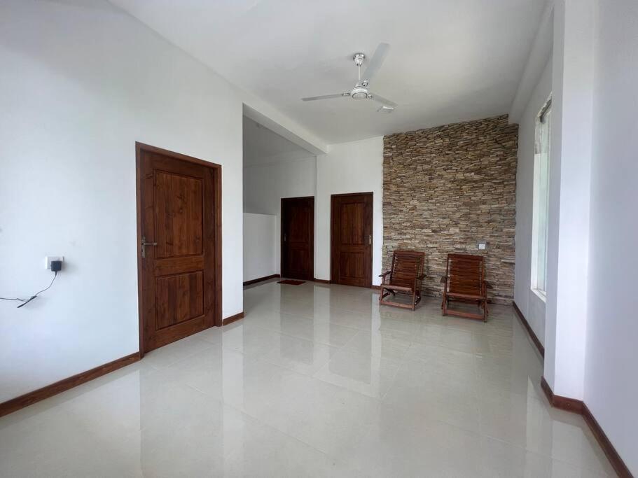 ווליגאמה Plantation Inn מראה חיצוני תמונה
